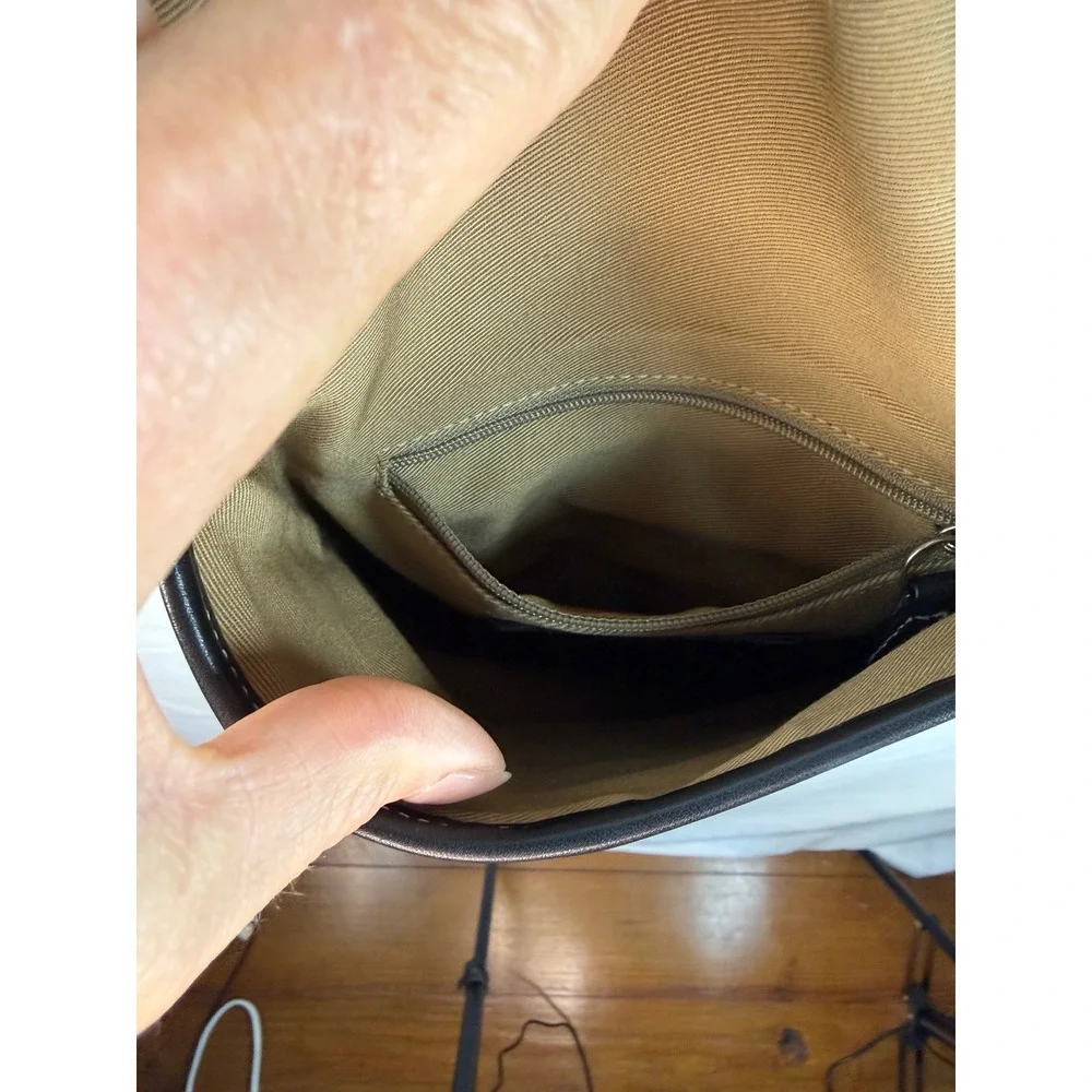Coach‎ Black Leather Crossbody Messenger Bag F3D-9353 Glove Tanned Cowhide y2k